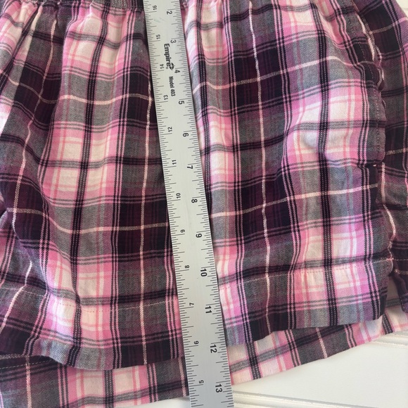 Victoria's Secret Pink/Black Plaid Pajama Set Women’s Shorts & LS Button Down - Picture 3 of 10
